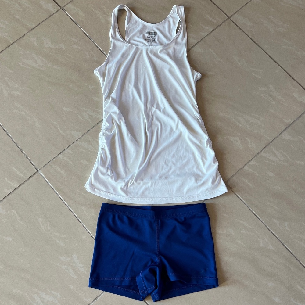 #2170 NIKE 2 PIECE SET TANK TOP L & NIKE PRO SHORTS S
